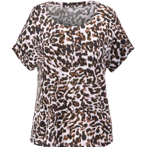 CAbi Tee 🌸 Small - Picture 2 of 8